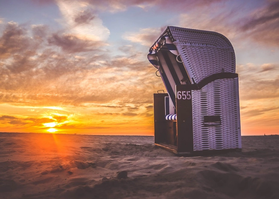 Strandkorb in St. Peter Ording zeigt einzigartiges Webdesign